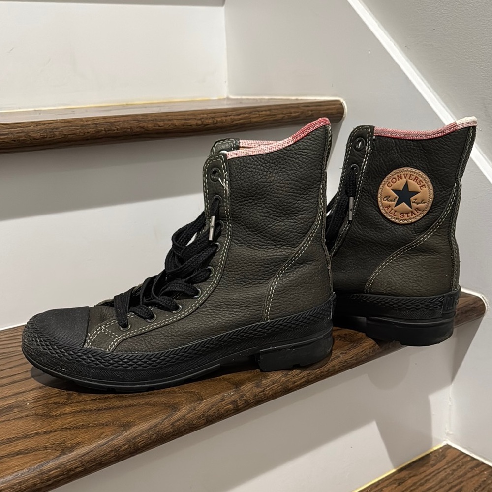 Converse High-Top Sneakers in Black and Pink